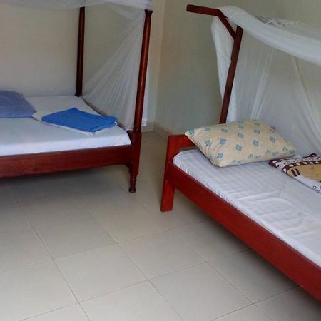 Knowledge For Change House Hotel Fort Portal Екстериор снимка