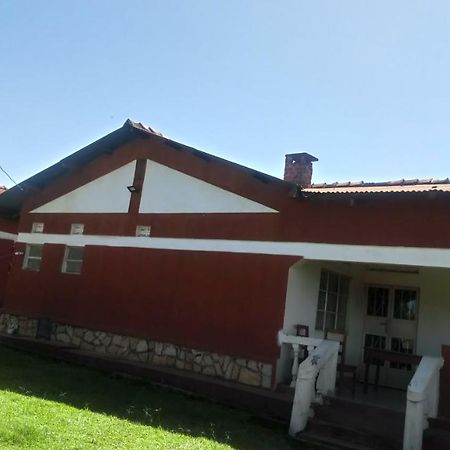 Knowledge For Change House Hotel Fort Portal Екстериор снимка